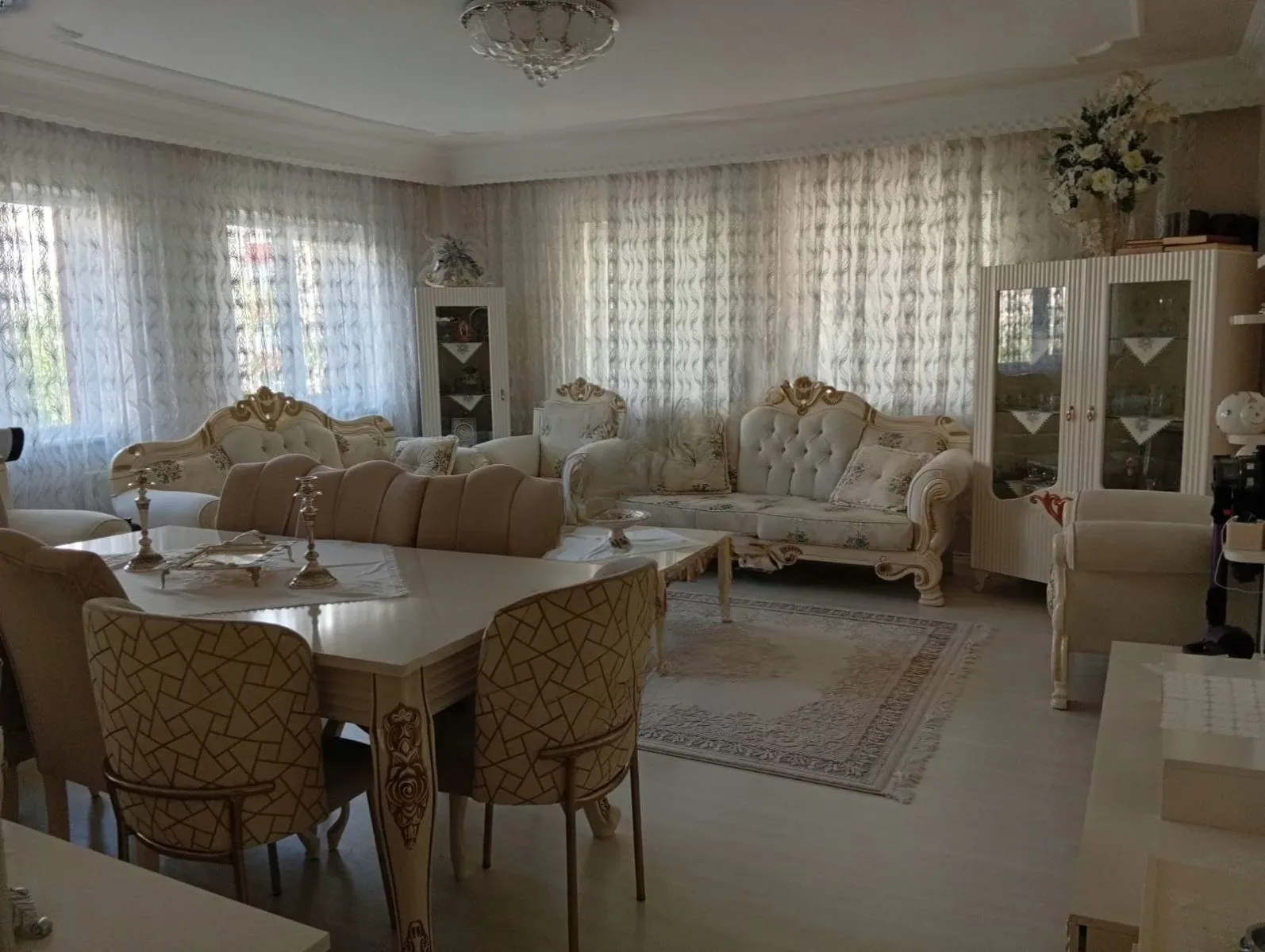 Palandöken Hüseyin Avni Ulaş'ta 1. Kat 175 m² 3+1 Satılık Daire - Fotoğraf 12