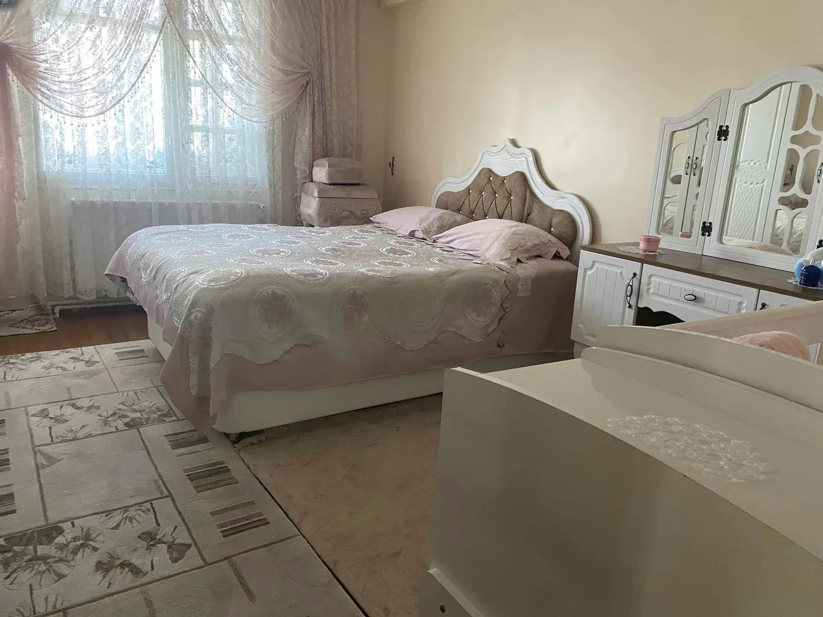 Palandöken Yunusemre'de 1. Kat 140 m² 3+1 Satılık Daire - Fotoğraf 10
