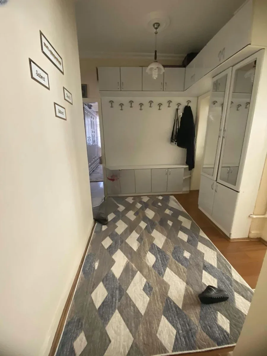 Palandöken Yunusemre'de 1. Kat 140 m² 3+1 Satılık Daire - Fotoğraf 2