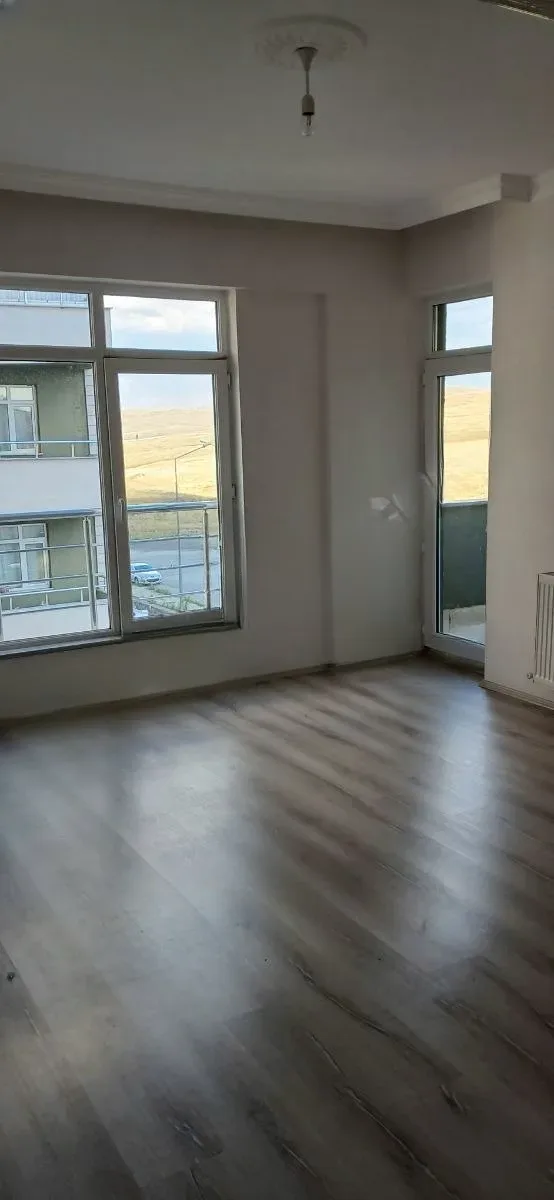 Yakutiye Terminal'da 3. Kat 150 m² 3+1 Kiralık Daire - Fotoğraf 3
