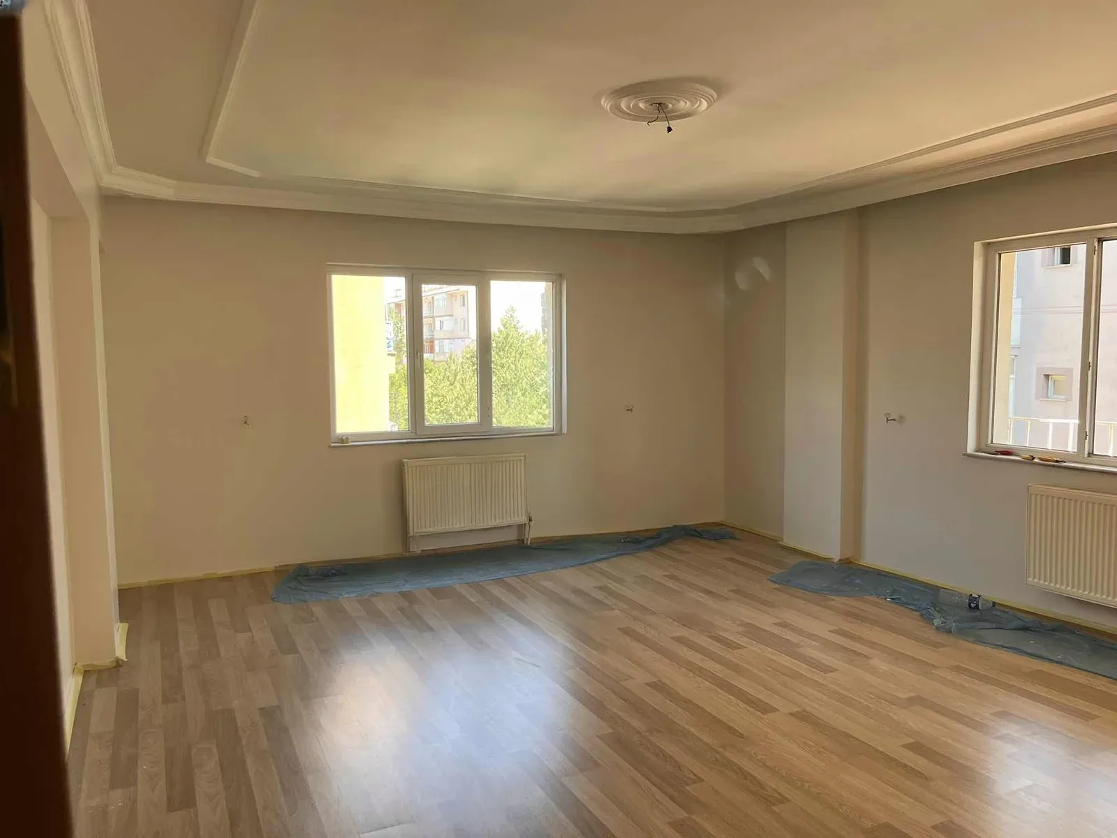Palandöken Adnan Menderes'te 2. Kat 190 m² 3+1 Kiralık Daire - Fotoğraf 5