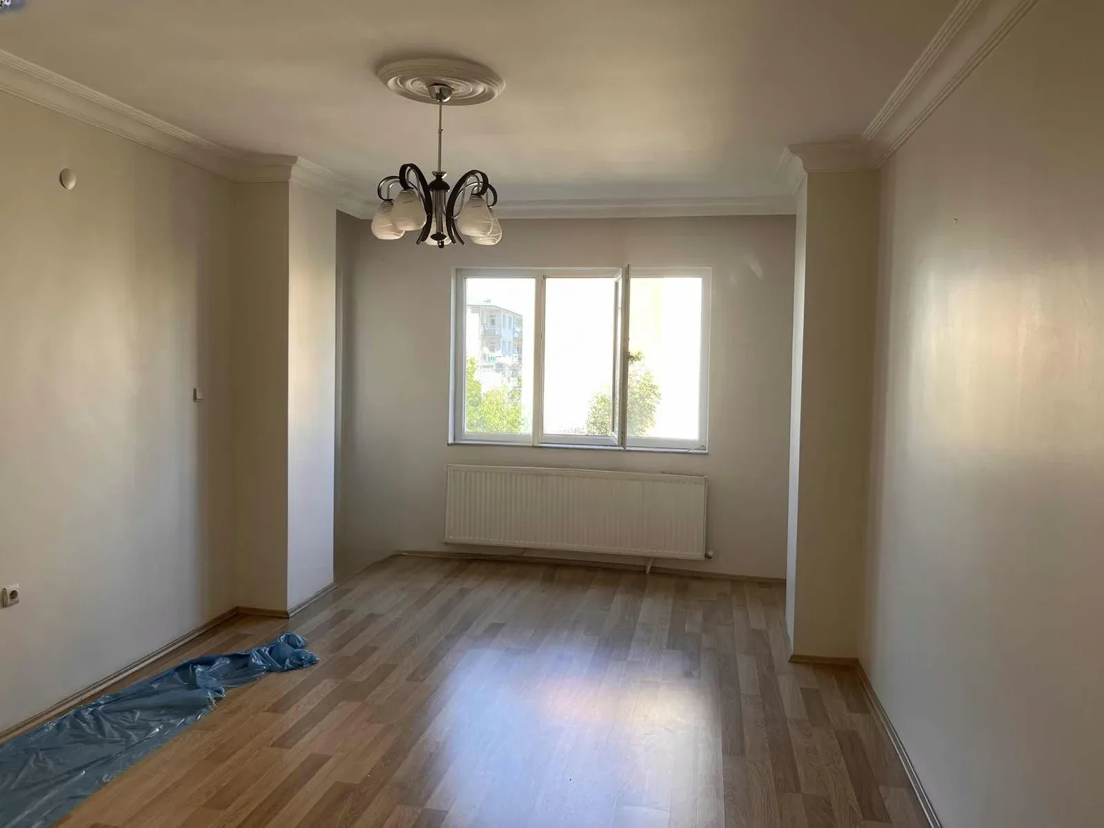 Palandöken Adnan Menderes'te 2. Kat 190 m² 3+1 Kiralık Daire - Fotoğraf 6