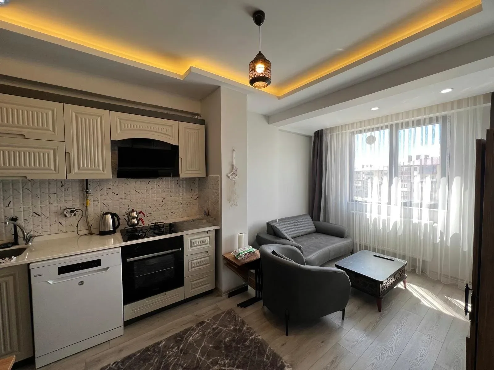 Aziziye Merkez'de 1 Yaşında 3. Kat 45 m² 1+1 Kiralık Villa - Fotoğraf 9