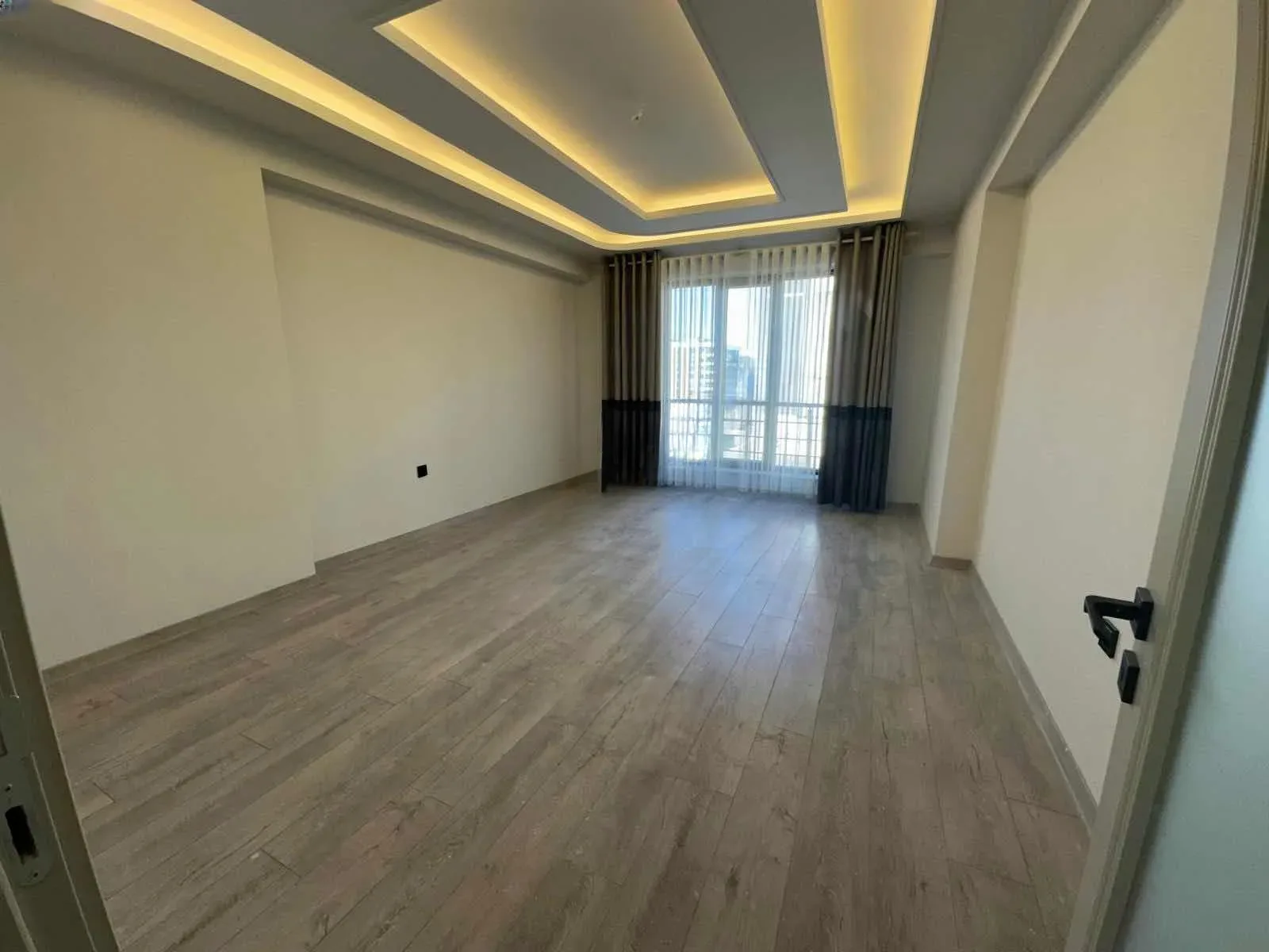 Palandöken Hüseyin Avni Ulaş'ta 2. Kat 185 m² 4+1 Satılık Daire - Fotoğraf 11