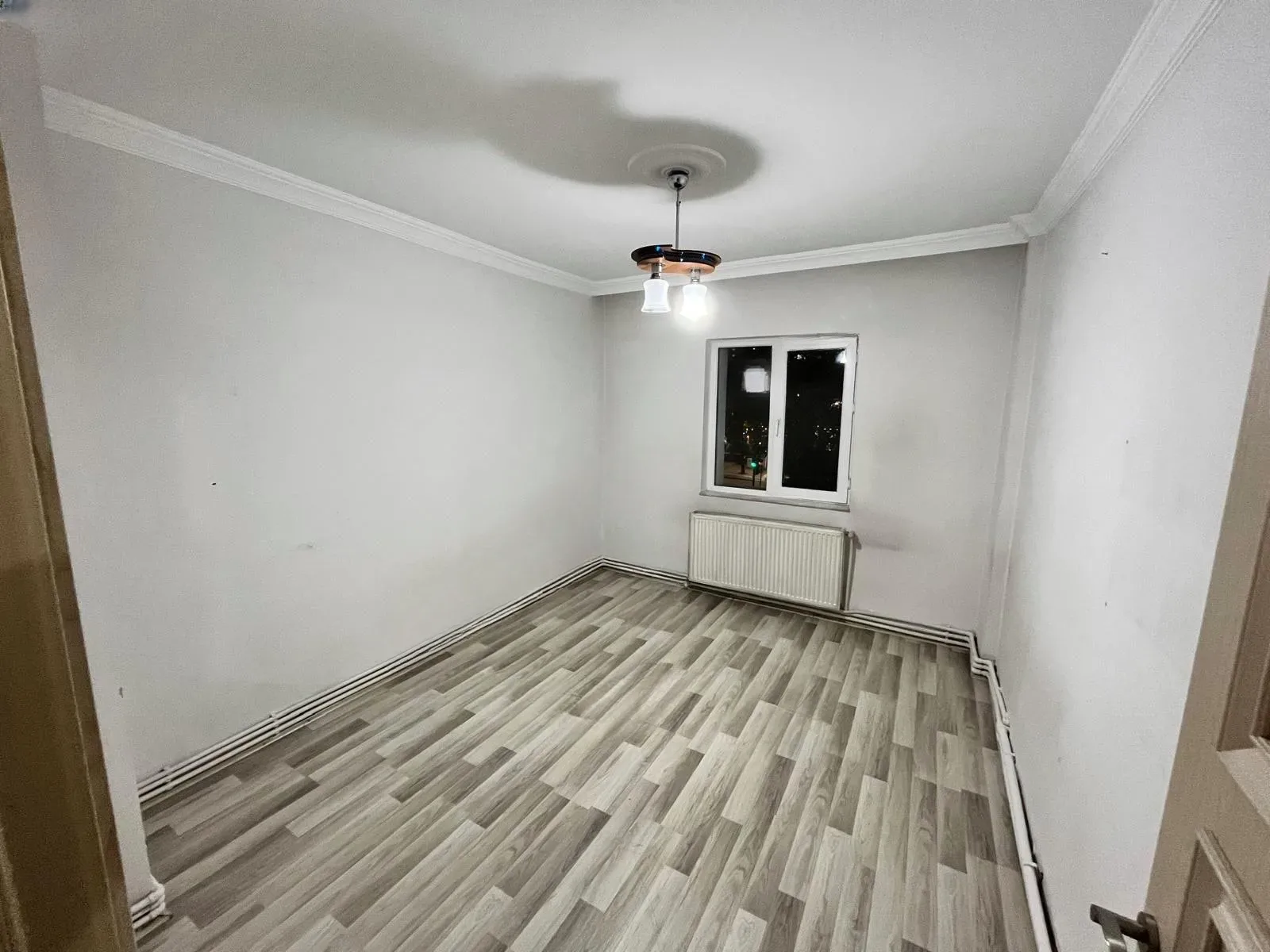 Palandöken Adnan Menderes'te 3. Kat 120 m² 3+1 Kiralık Daire - Fotoğraf 4