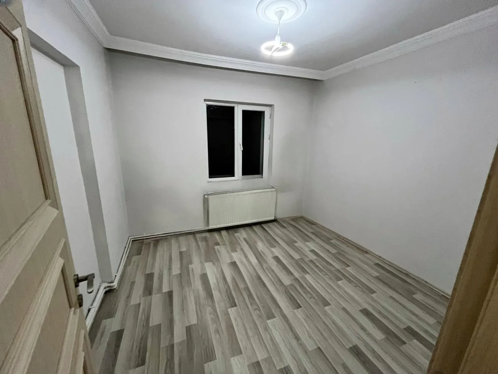 Palandöken Adnan Menderes'te 3. Kat 120 m² 3+1 Kiralık Daire - Fotoğraf 5