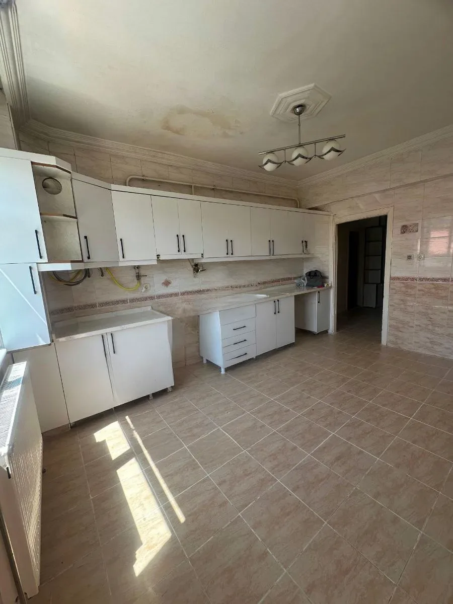 140M² ERZURUM KİRALIK 3+1 DAİRE YAKUTIYE MERKEZİ ISITMALI