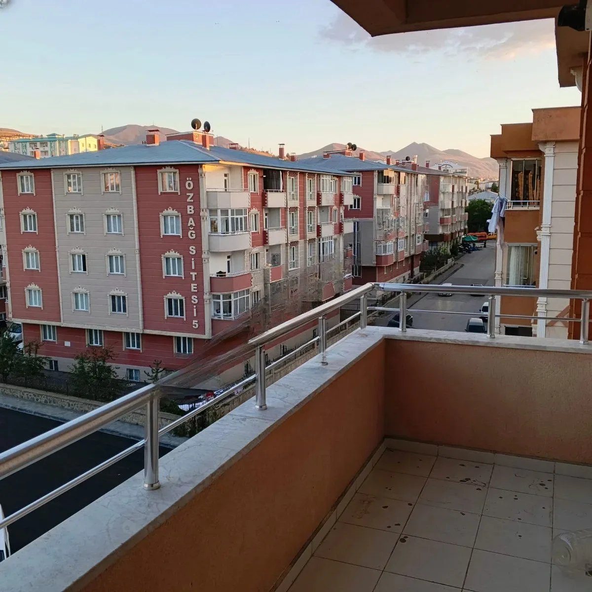Yakutiye Lalapaşa'da 5. Kat 170 m² 3+1 Kiralık Daire - Erzurum / Yakutiye / Lalapaşa / Kazım Karabekir Paşa Daire