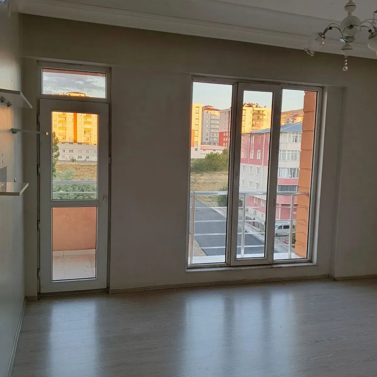 Yakutiye Lalapaşa'da 5. Kat 170 m² 3+1 Kiralık Daire - Fotoğraf 11