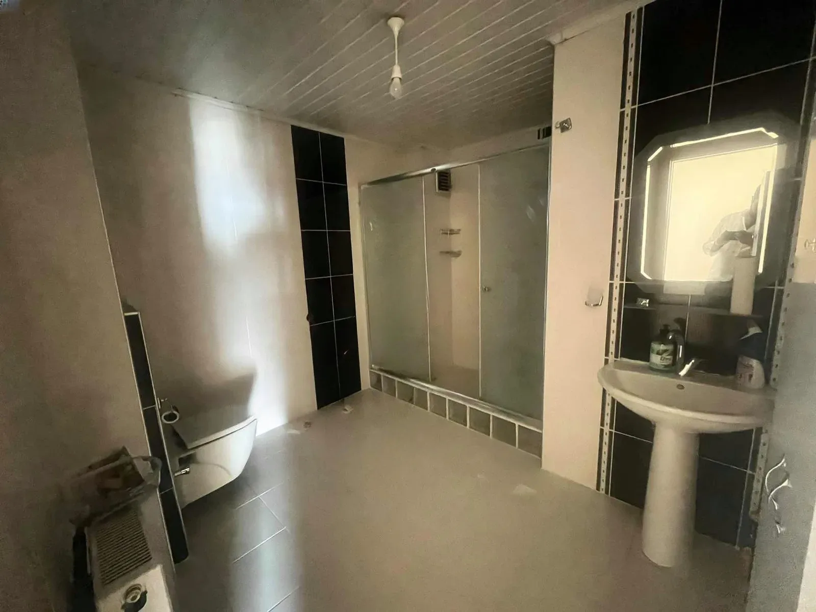 Palandöken Adnan Menderes'te 5. Kat 150 m² 3+1 Kiralık Daire - Fotoğraf 13