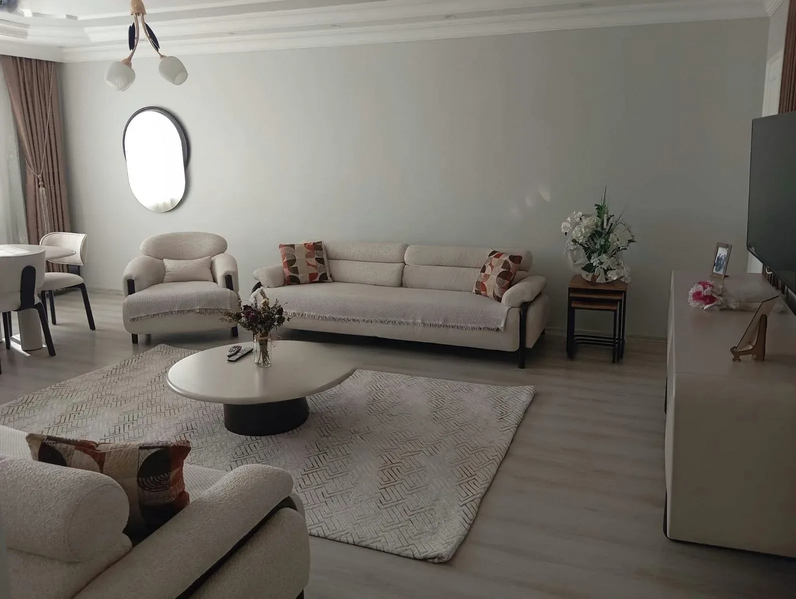 Yakutiye Lalapaşa'da 4. Kat 190 m² 3+1 Satılık Daire - Fotoğraf 4