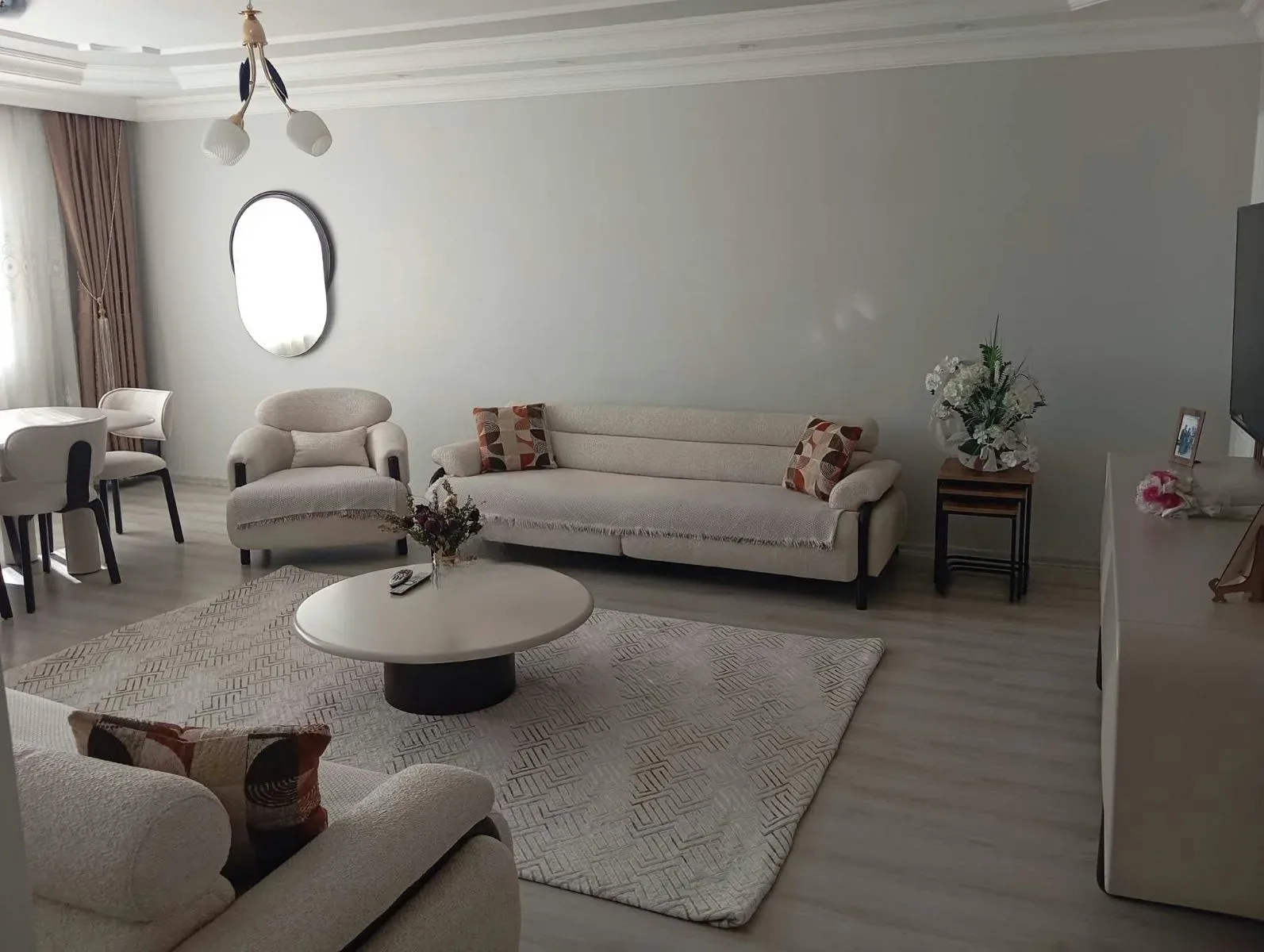 Yakutiye Lalapaşa'da 4. Kat 190 m² 3+1 Satılık Daire - Fotoğraf 5