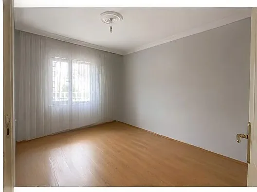 Yakutiye Terminal'da 3. Kat 175 m² 3+1 Satılık Daire - Fotoğraf 3