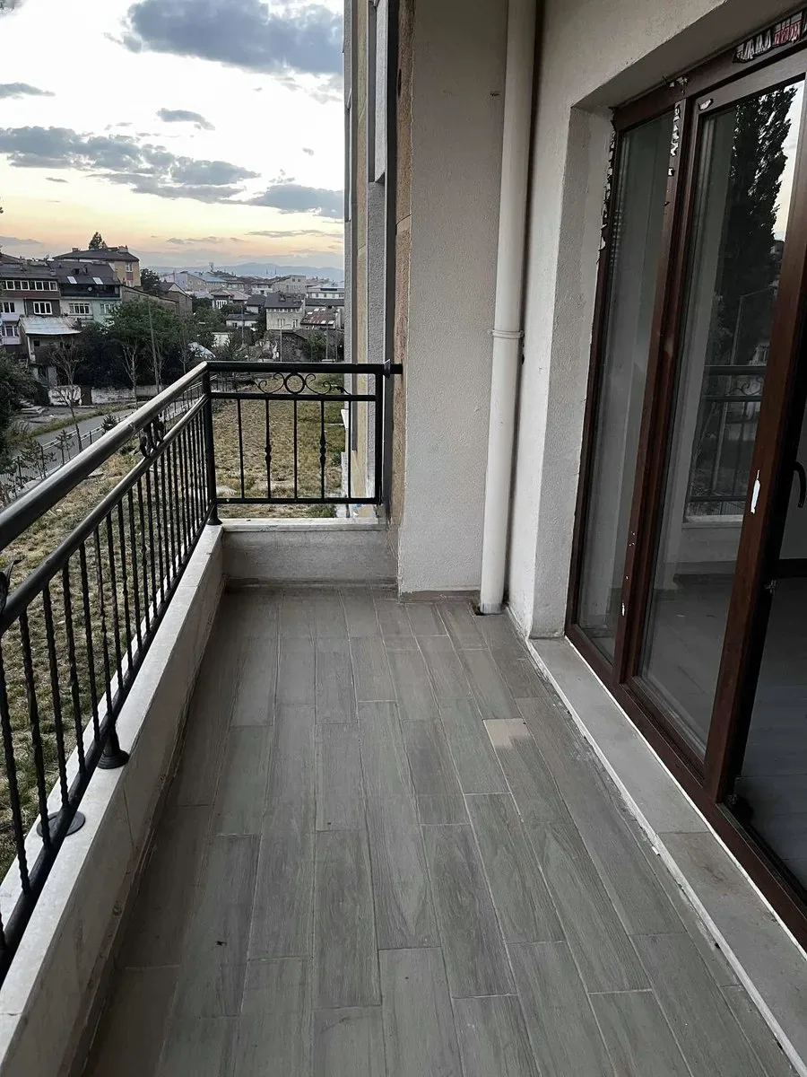 Yakutiye Lalapaşa'da 3 Yaşında Giriş Katı 110 m² 2+1 Satılık Daire - Erzurum / Yakutiye / Lalapaşa / Kazım Karabekir Paşa Daire