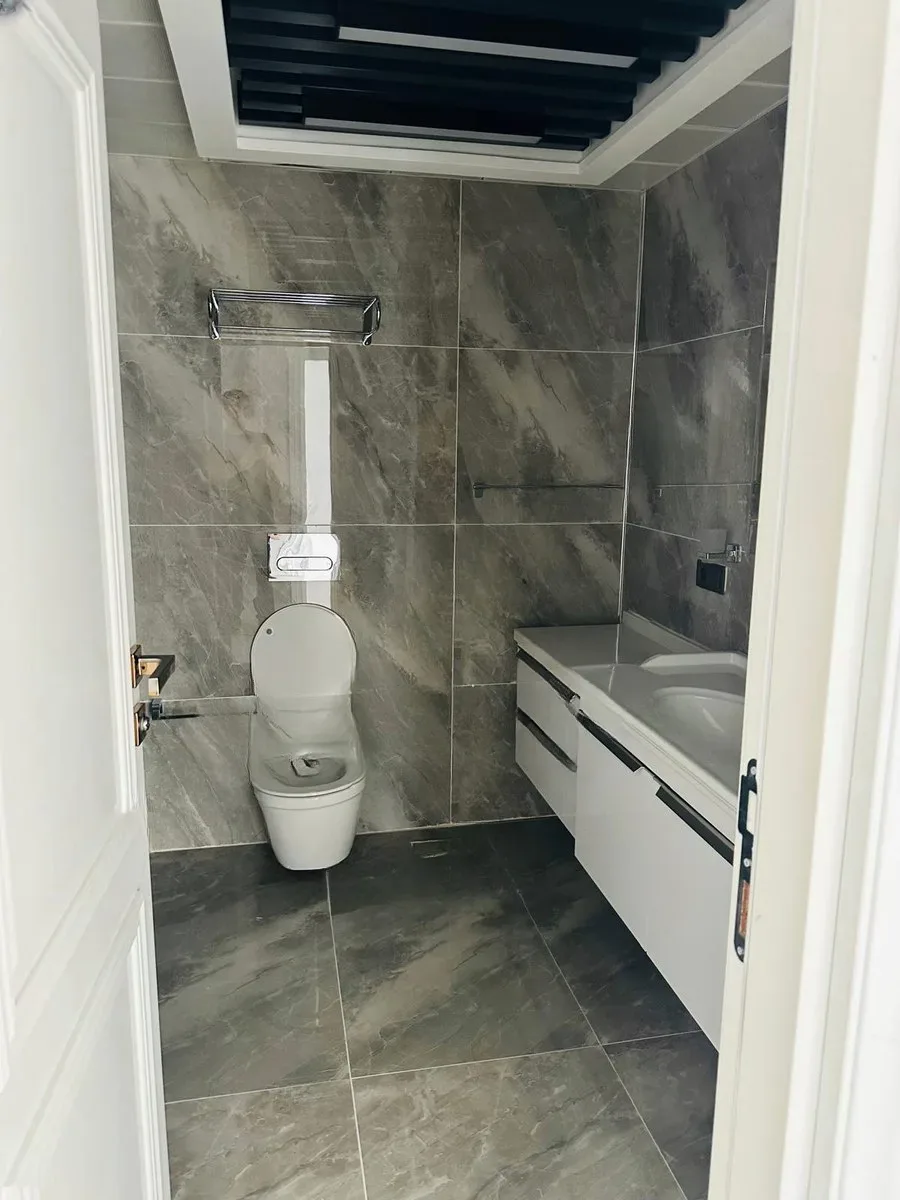 Palandöken Hüseyin Avni Ulaş'ta 4 Yaşında 3. Kat 190 m² 4+1 Satılık Daire - Fotoğraf 3