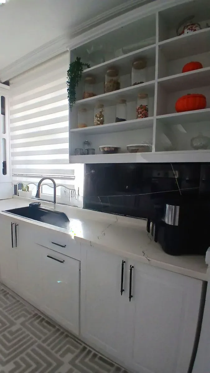 Yakutiye Lalapaşa'da 8. Kat 170 m² 4+1 Satılık Daire - Fotoğraf 2