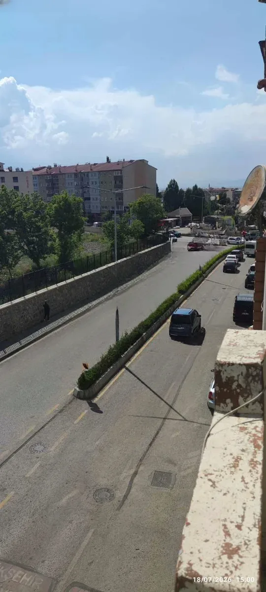 Yakutiye Lalapaşa'da 2. Kat 120 m² 3+1 Kiralık Villa - Fotoğraf 2