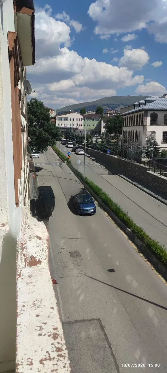 Yakutiye Lalapaşa'da 2. Kat 120 m² 3+1 Kiralık Villa - Fotoğraf 3
