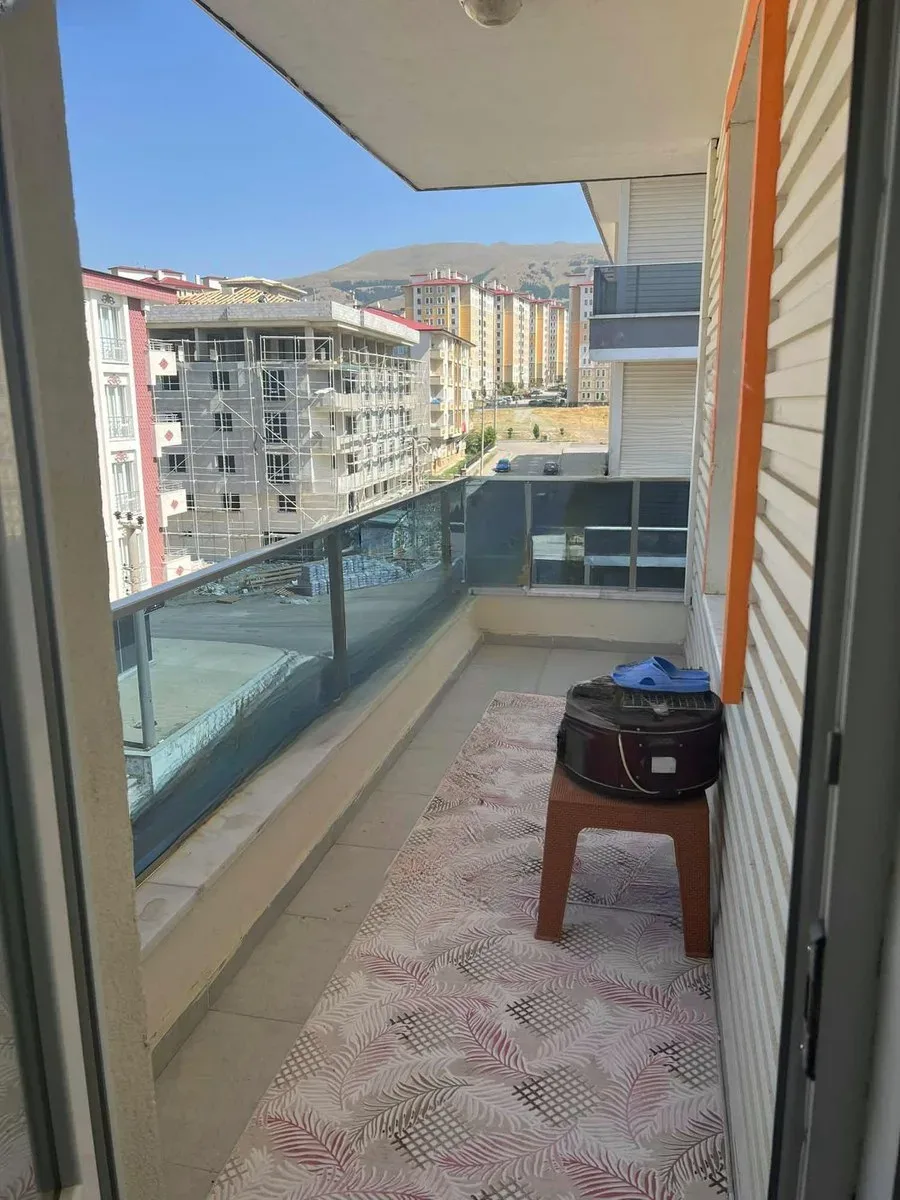 Palandöken Abdurrahman Gazi'de 4 Yaşında 4. Kat 160 m² 3+1 Kiralık Daire - Fotoğraf 5