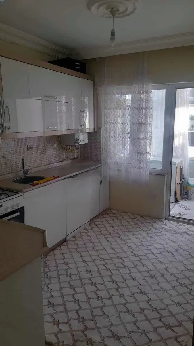 Aziziye Merkez'de 4. Kat 110 m² 2+1 Satılık Daire