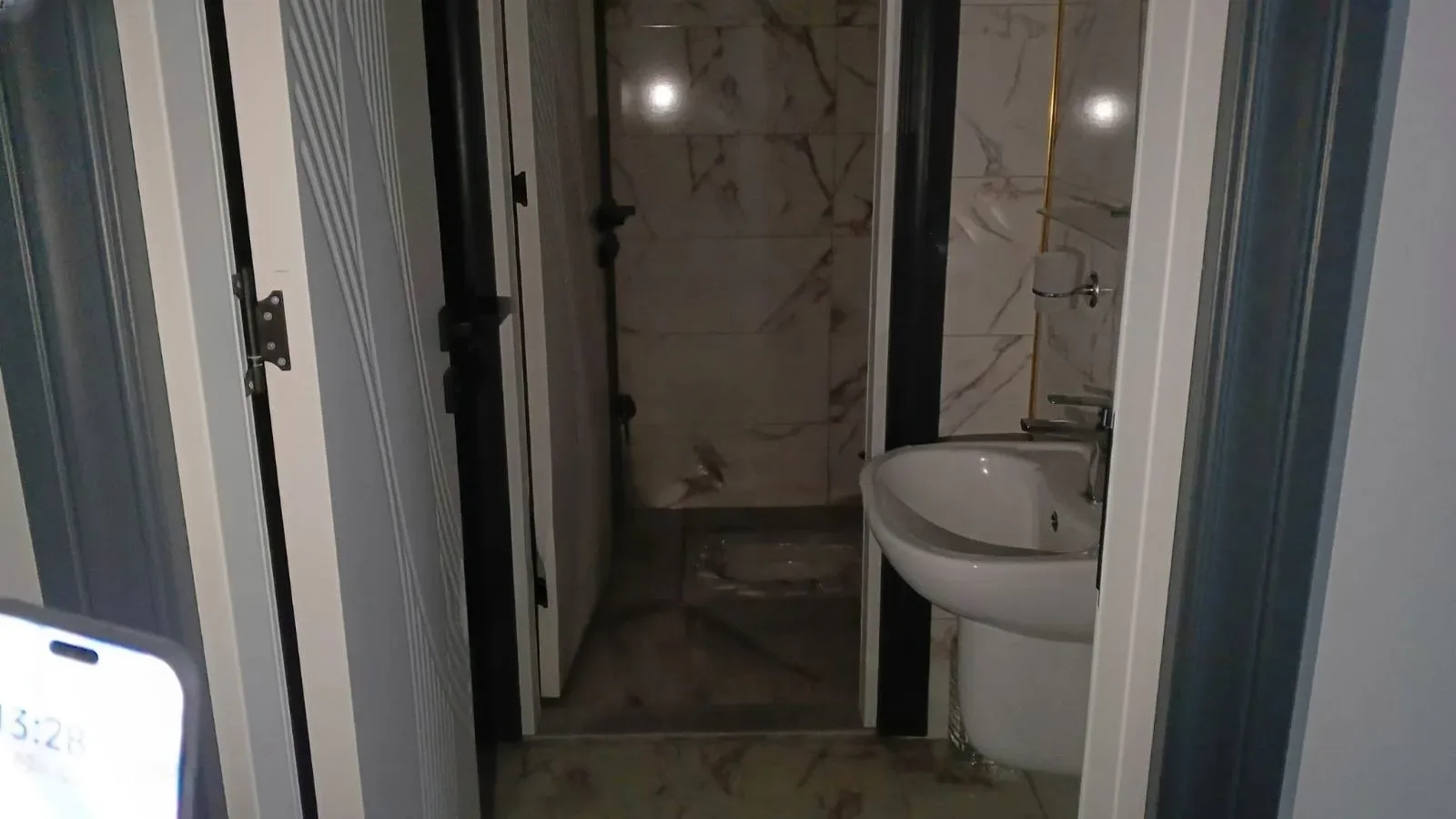 Yakutiye Terminal'da 2 Yaşında 3. Kat 148 m² 3+1 Kiralık Daire - Fotoğraf 12