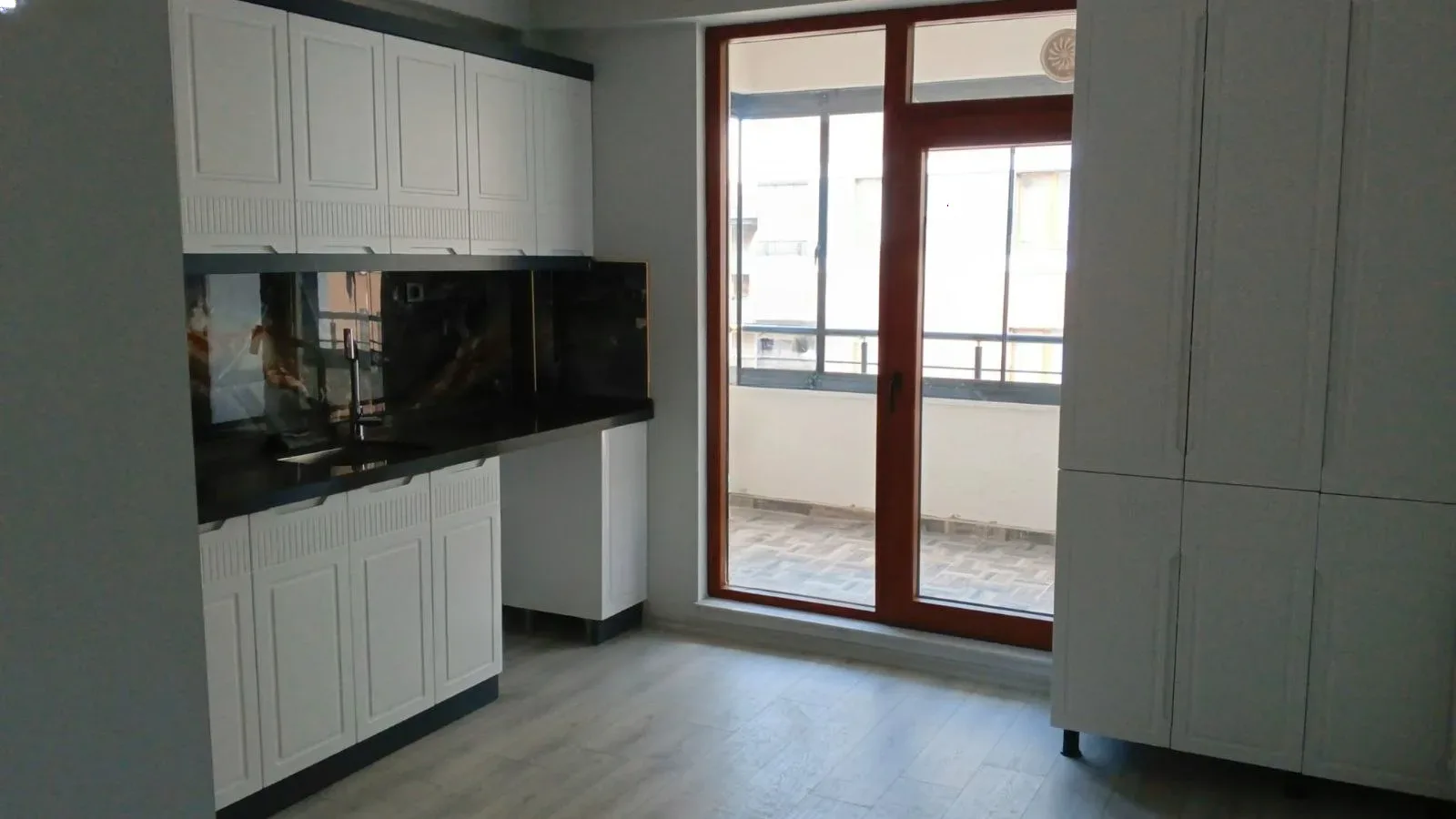 Yakutiye Terminal'da 2 Yaşında 3. Kat 148 m² 3+1 Kiralık Daire - Fotoğraf 16