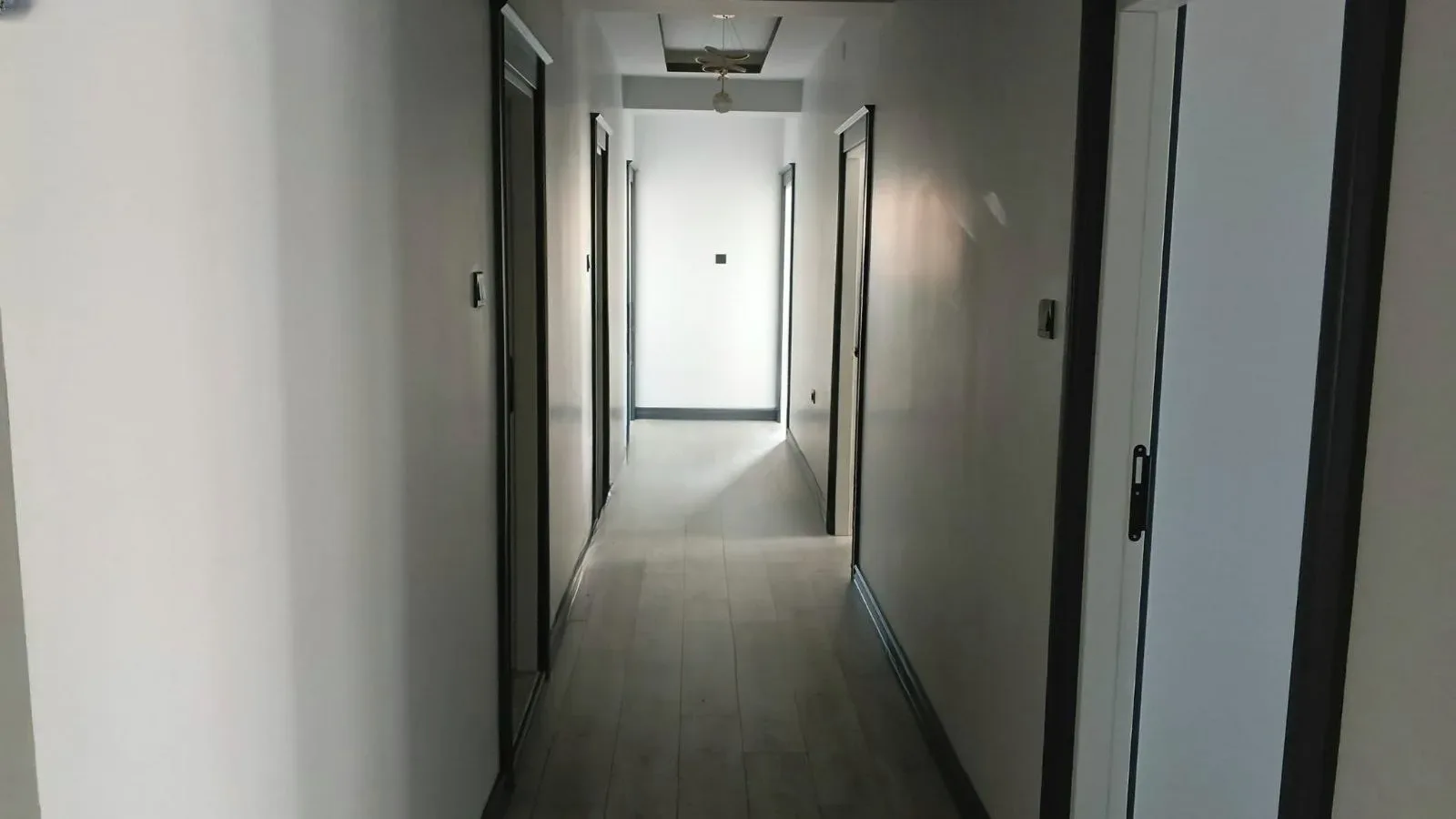 Yakutiye Terminal'da 2 Yaşında 3. Kat 148 m² 3+1 Kiralık Daire - Fotoğraf 20