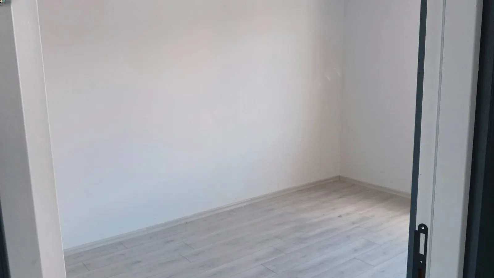 Yakutiye Terminal'da 2 Yaşında 3. Kat 148 m² 3+1 Kiralık Daire - Fotoğraf 7