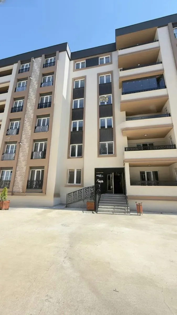 Yakutiye Terminal'da 4. Kat 170 m² 3+1 Satılık Daire