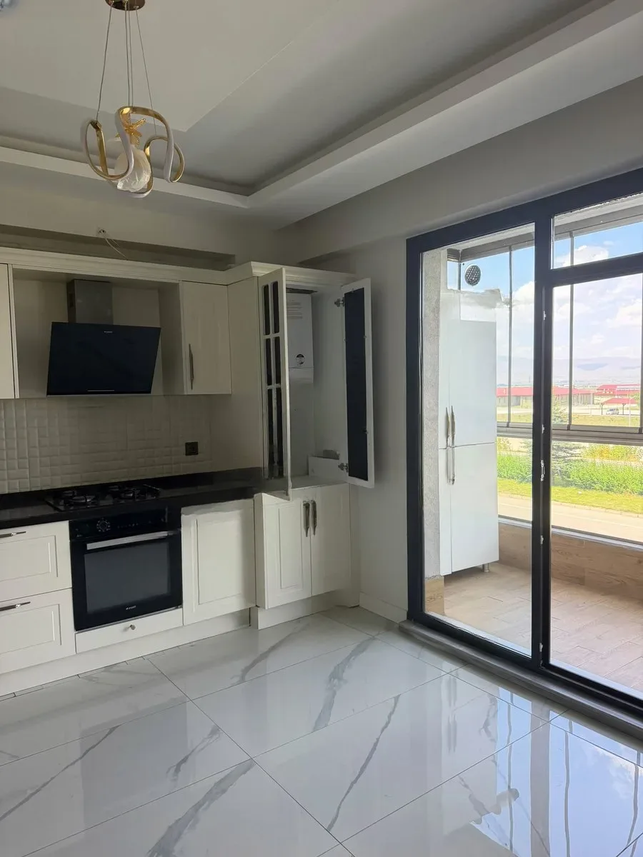 Aziziye Dadaşkent'te 3 Yaşında 1. Kat 155 m² 3+1 Satılık Daire - Fotoğraf 2