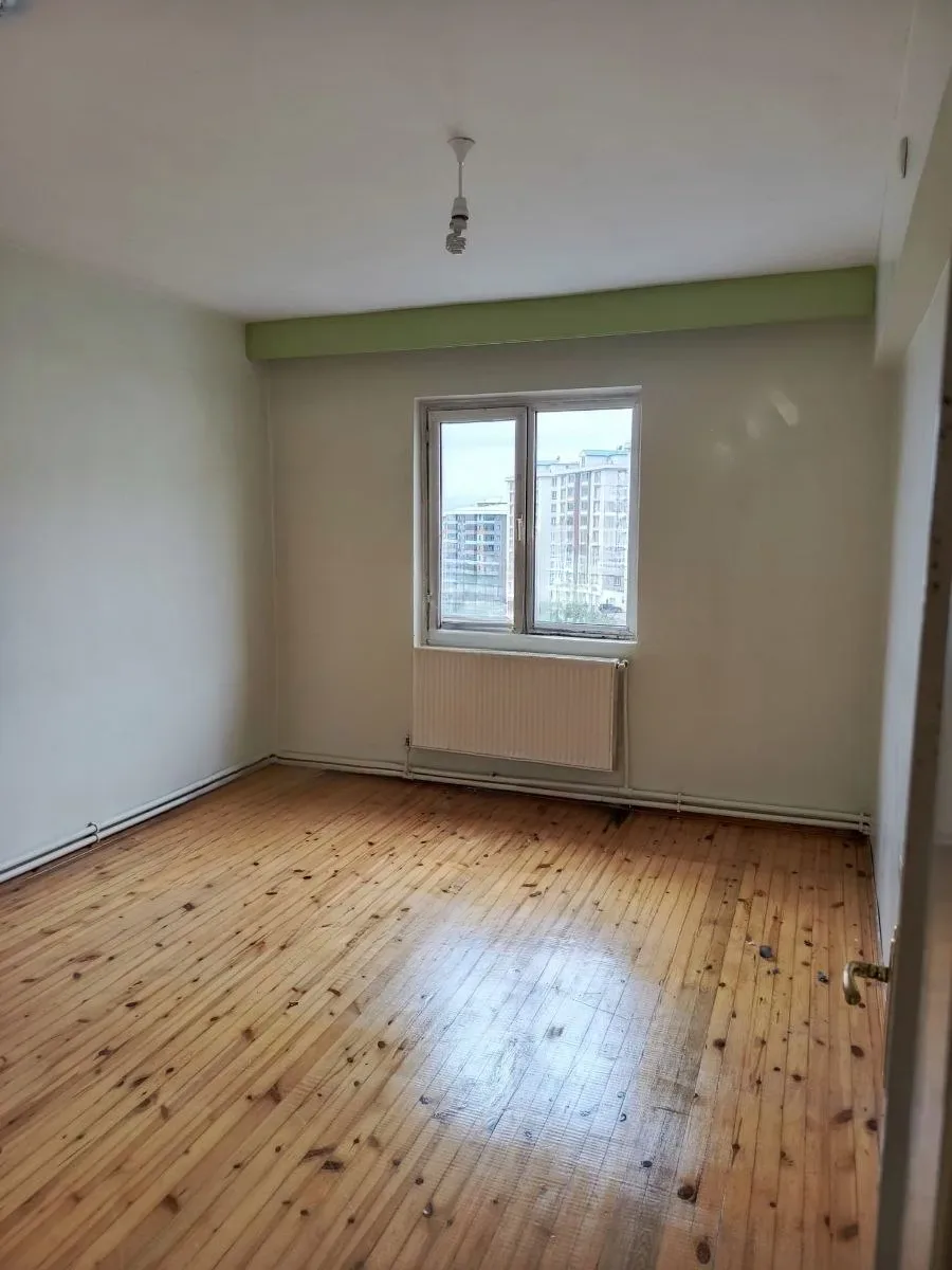 Palandöken Adnan Menderes'te 3. Kat 135 m² 3+1 Kiralık Daire