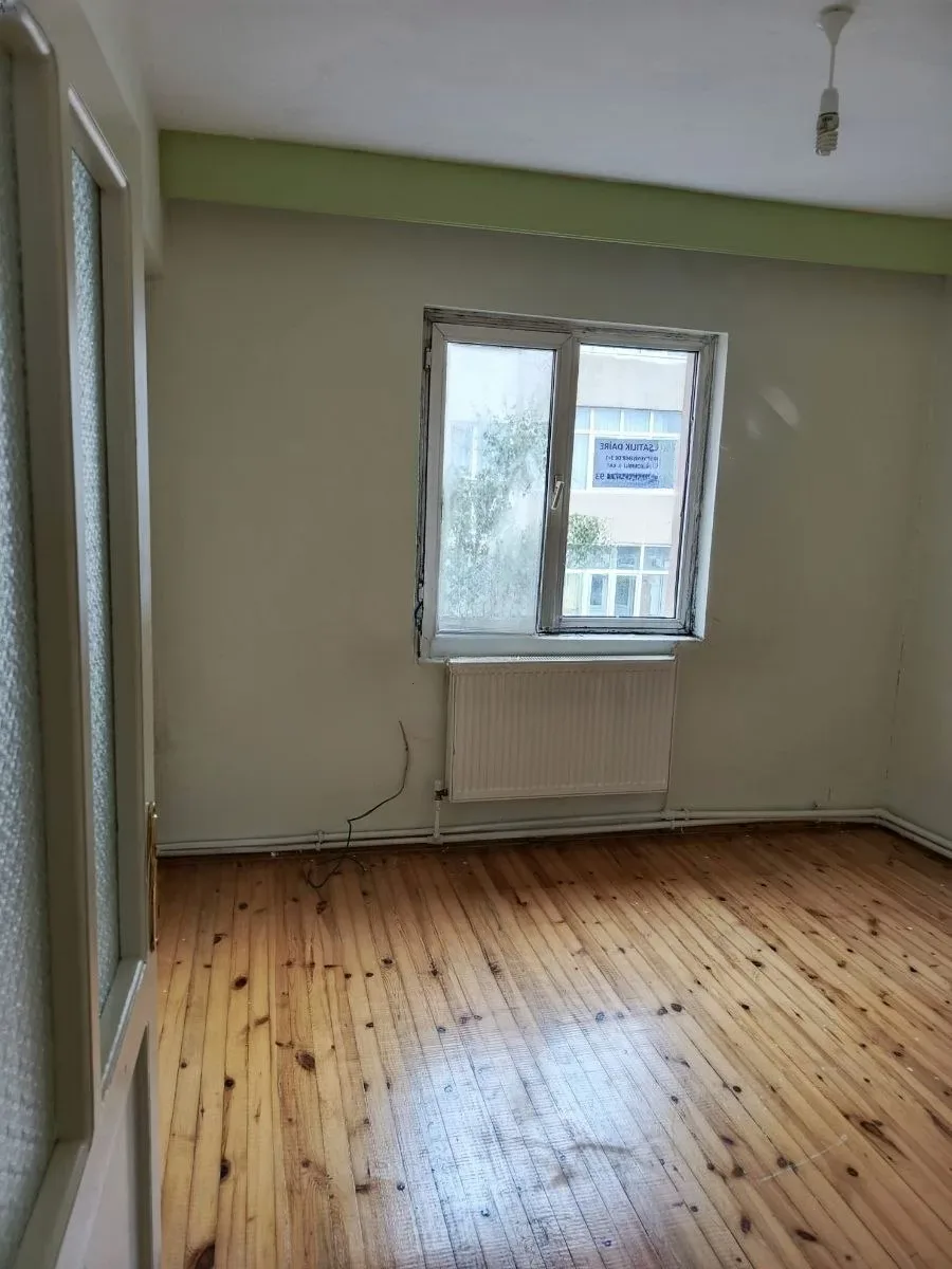 Palandöken Adnan Menderes'te 3. Kat 135 m² 3+1 Kiralık Daire