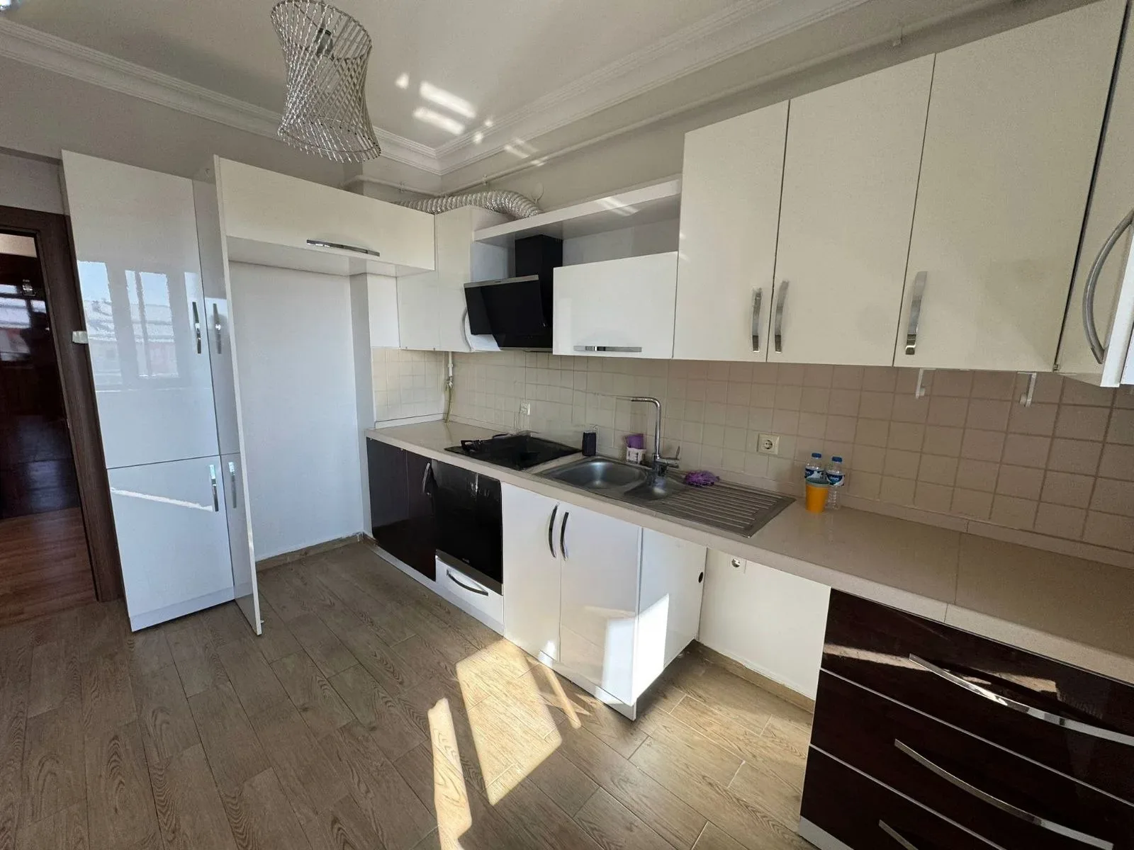 Yakutiye İstasyon'da 5. Kat 170 m² 3+1 Satılık Daire - Fotoğraf 15