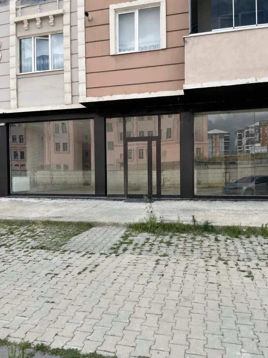 Yakutiye Terminal'da 370 m² Kiralık İş Yeri