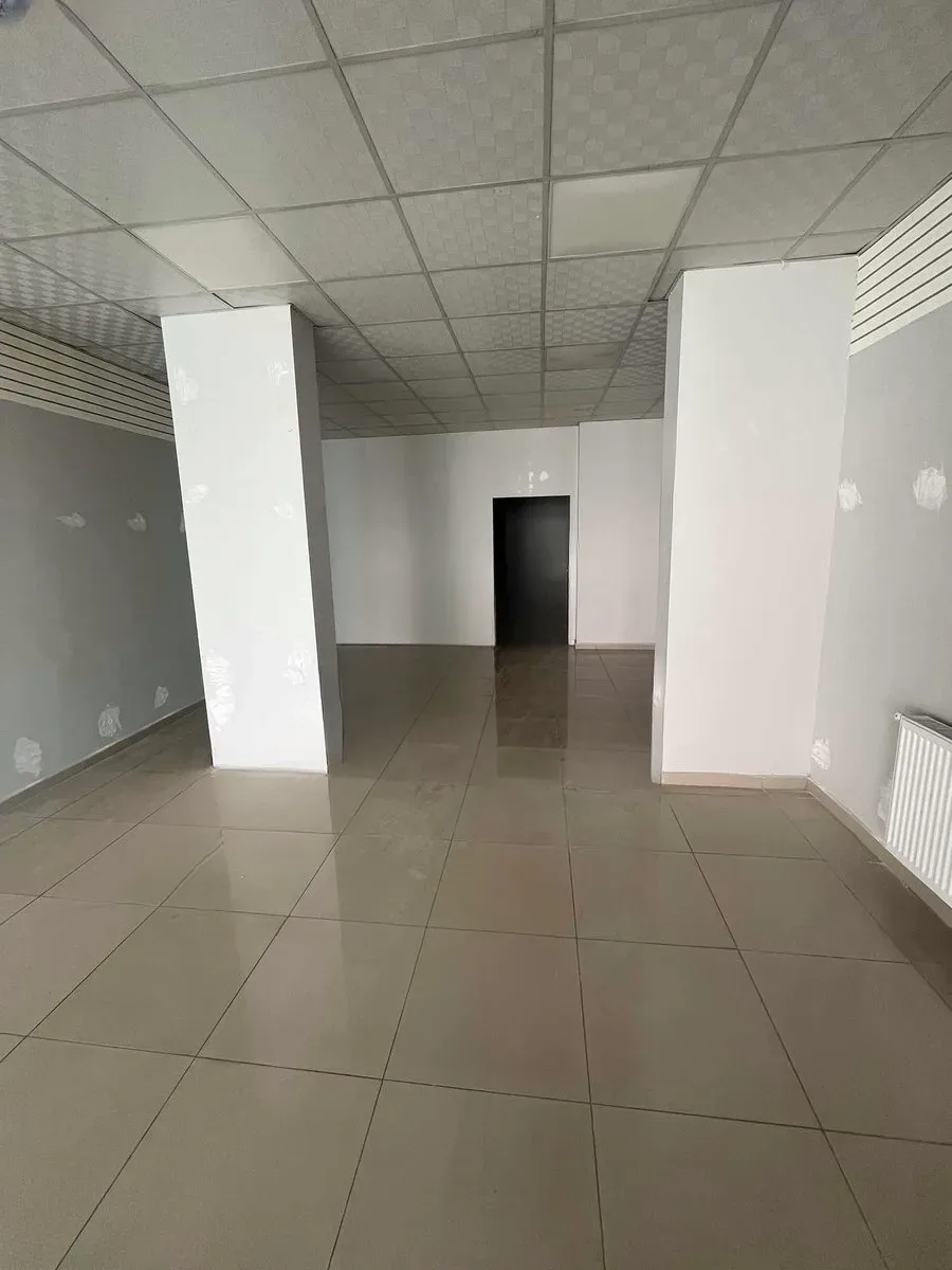 Yakutiye Terminal'da 370 m² Kiralık İş Yeri - Fotoğraf 9