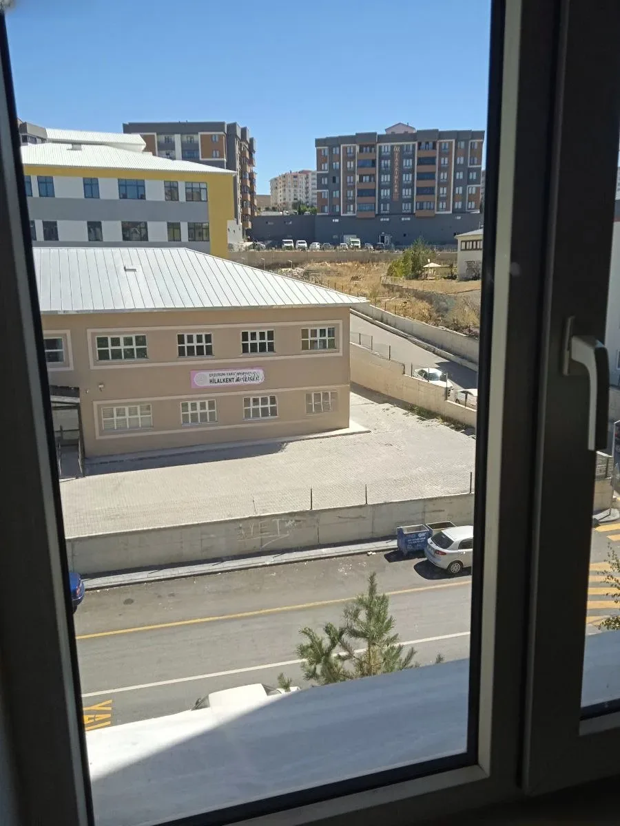 Yakutiye Çayırtepe'de 4. Kat 140 m² 3+1 Satılık Daire