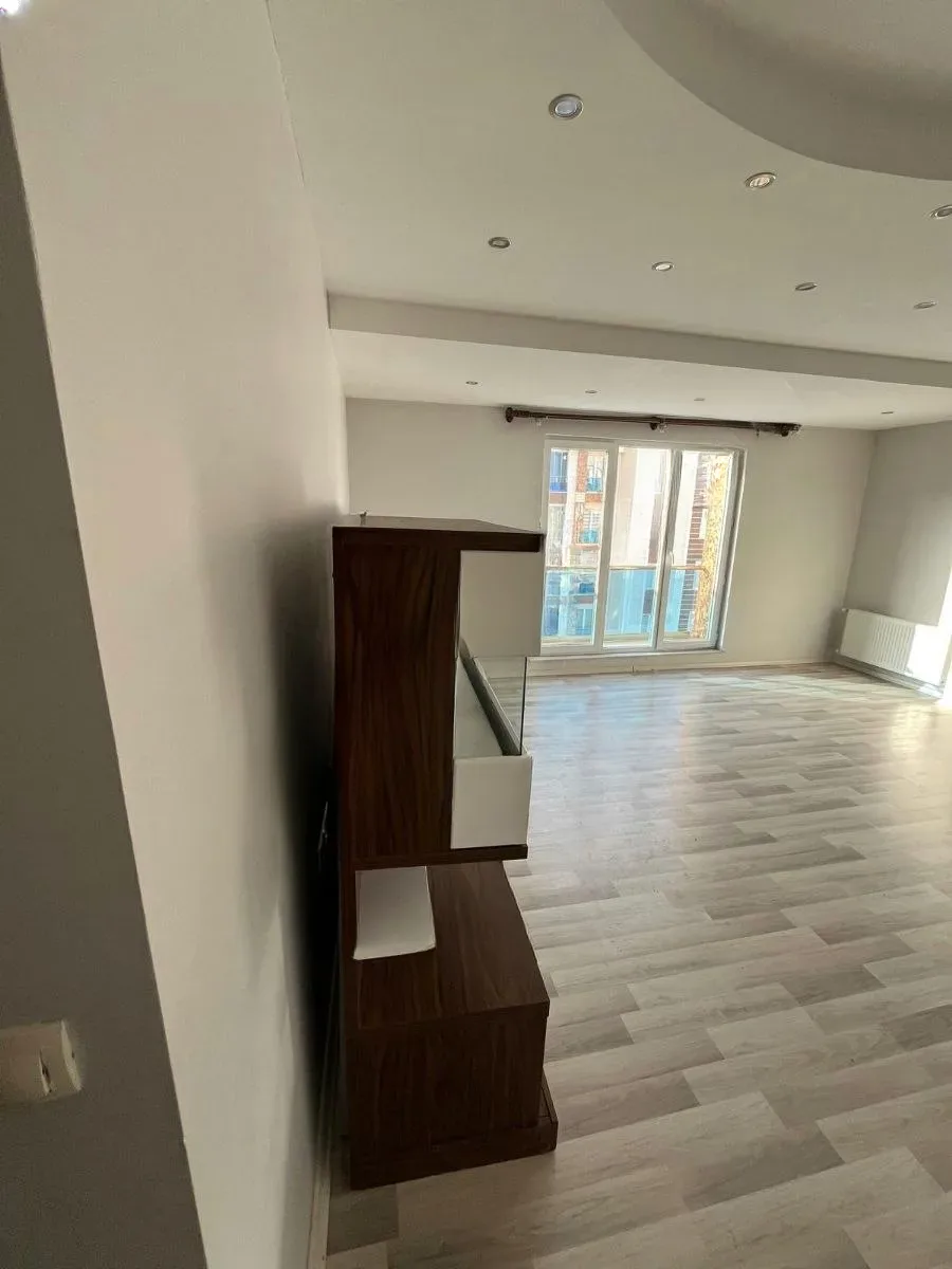 Palandöken Yunusemre'de 5. Kat 165 m² 3+1 Kiralık Daire - Fotoğraf 6