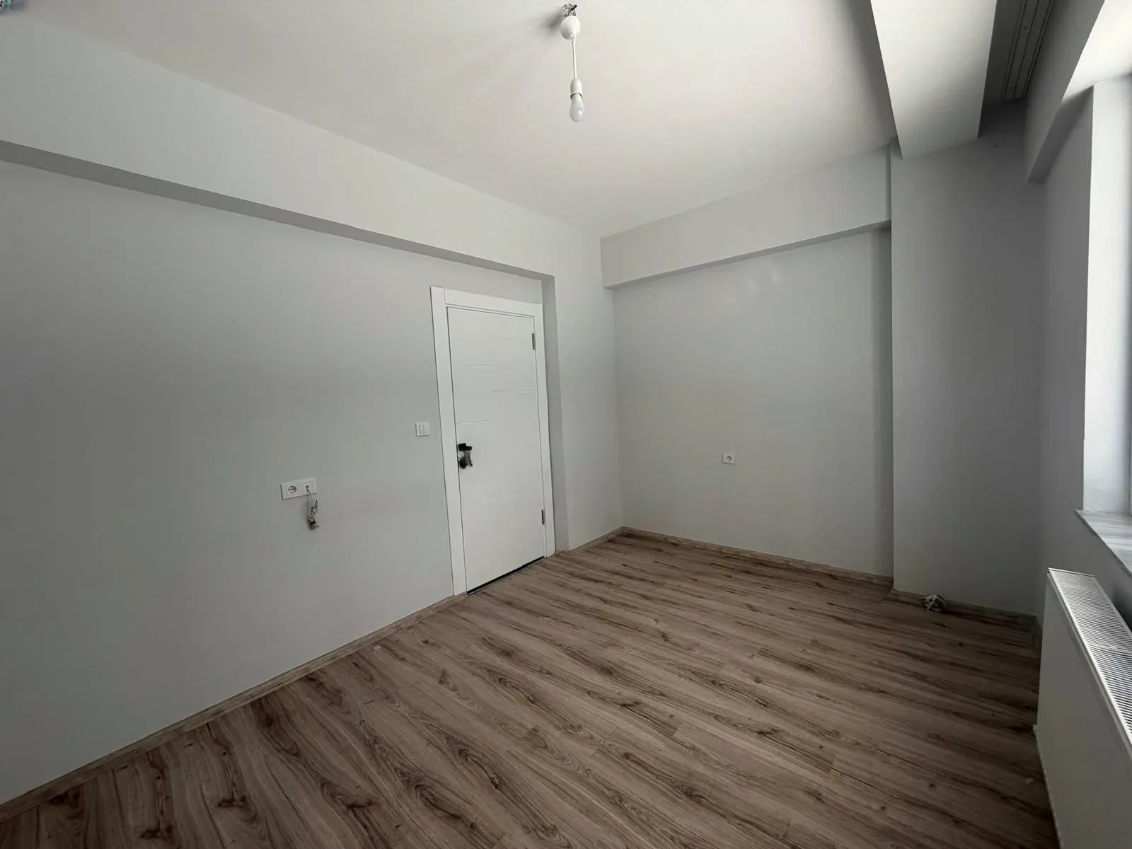 Palandöken Hüseyin Avni Ulaş'ta 2 Yaşında Yüksek Giriş Kat 120 m² 3+1 Kiralık Daire - Fotoğraf 15