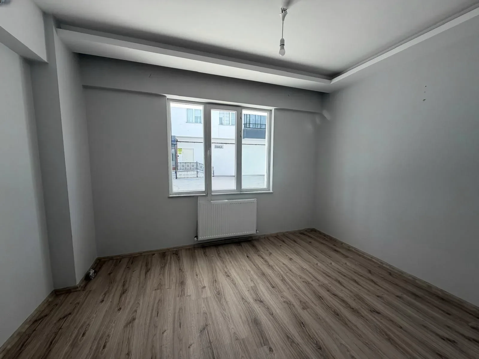 Palandöken Hüseyin Avni Ulaş'ta 2 Yaşında Yüksek Giriş Kat 120 m² 3+1 Kiralık Daire - Fotoğraf 3