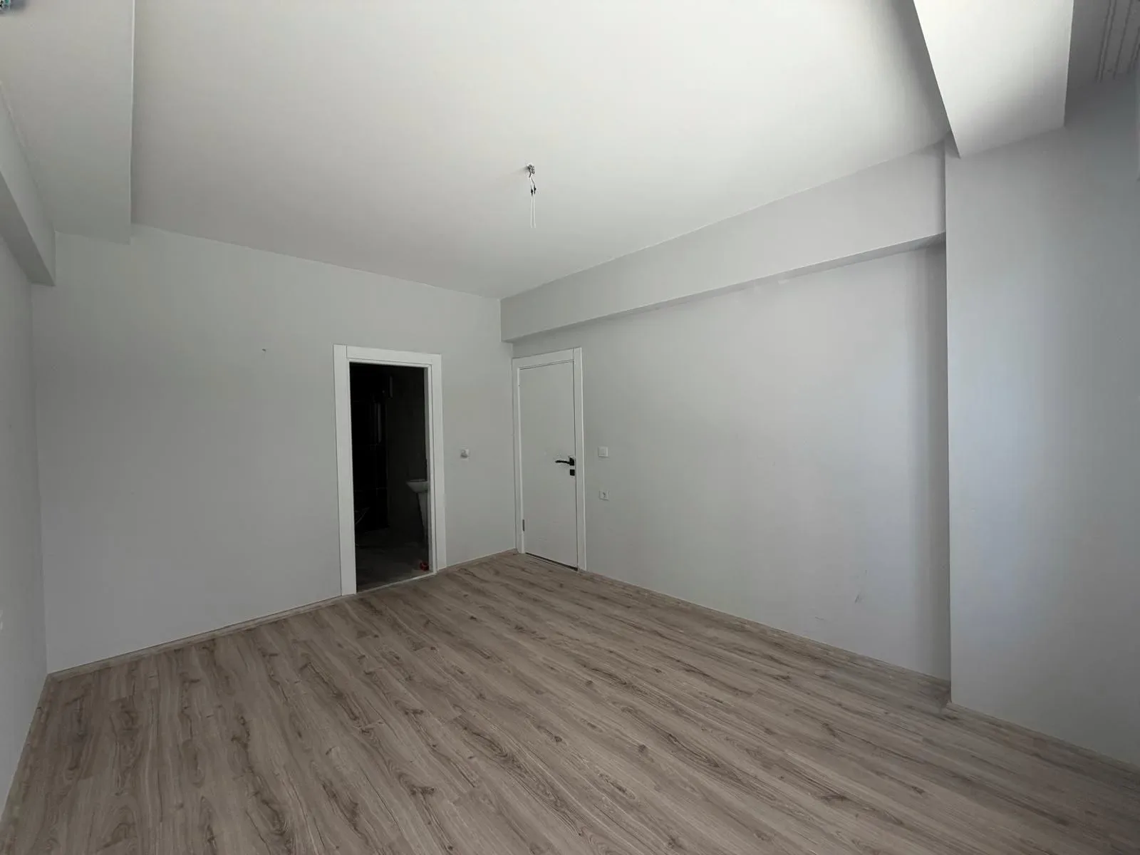 Palandöken Hüseyin Avni Ulaş'ta 2 Yaşında Yüksek Giriş Kat 120 m² 3+1 Kiralık Daire - Fotoğraf 7