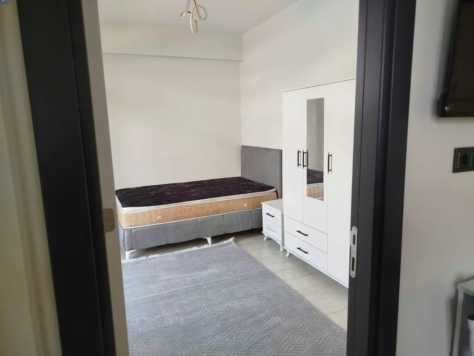 Aziziye Merkez'de Yüksek Giriş Kat 48 m² 1+1 Kiralık Villa - Fotoğraf 10