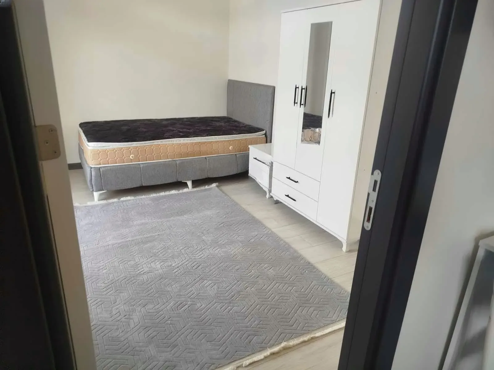 Aziziye Merkez'de Yüksek Giriş Kat 48 m² 1+1 Kiralık Villa - Fotoğraf 14