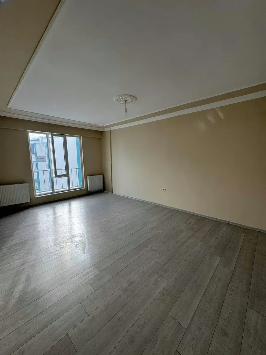 Yakutiye Terminal'da 4 Yaşında 5. Kat 155 m² 3+1 Kiralık Daire - Fotoğraf 2