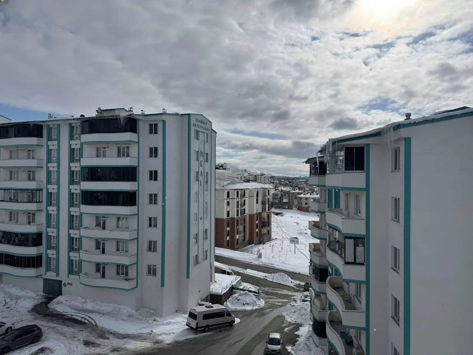 Yakutiye Terminal'da 4 Yaşında 5. Kat 155 m² 3+1 Kiralık Daire - Fotoğraf 9