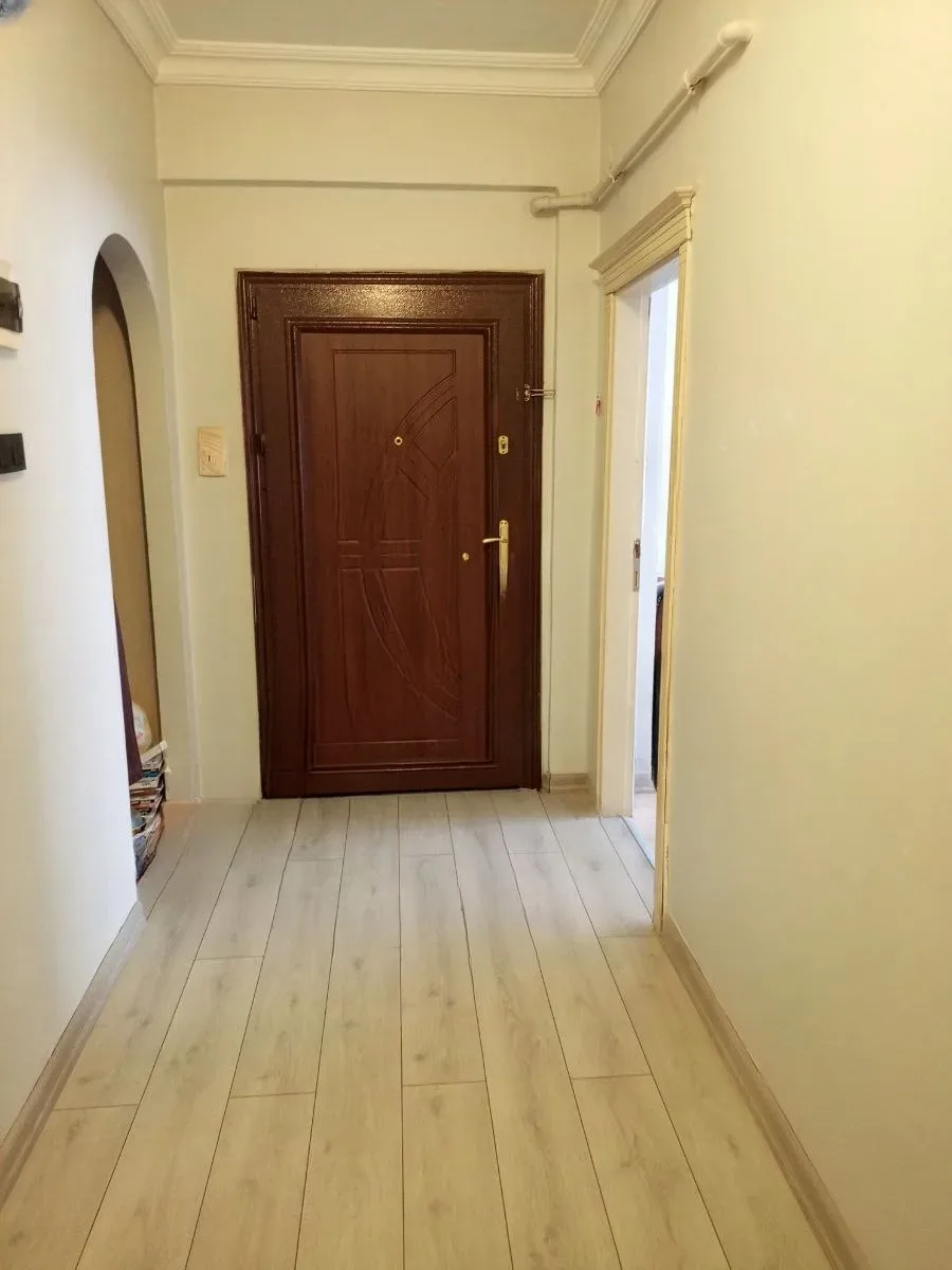 Yakutiye Lalapaşa'da 1. Kat 155 m² 3+1 Satılık Daire