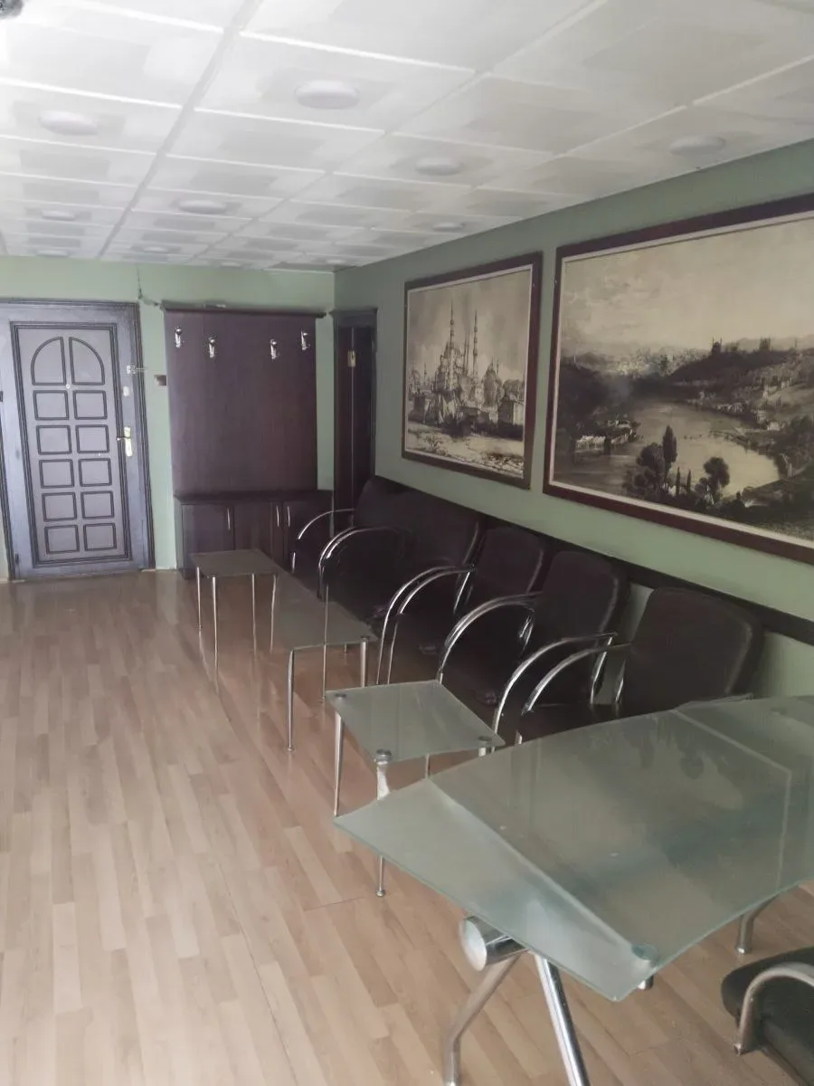 Yakutiye Lalapaşa'da 3. Kat 75 m² Kiralık İş Yeri