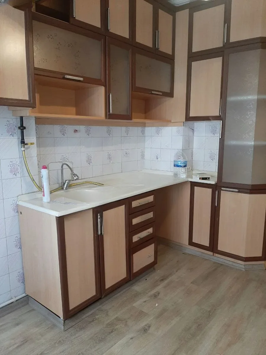 Yakutiye İstasyon'da Giriş Katı 145 m² 3+1 Kiralık Daire