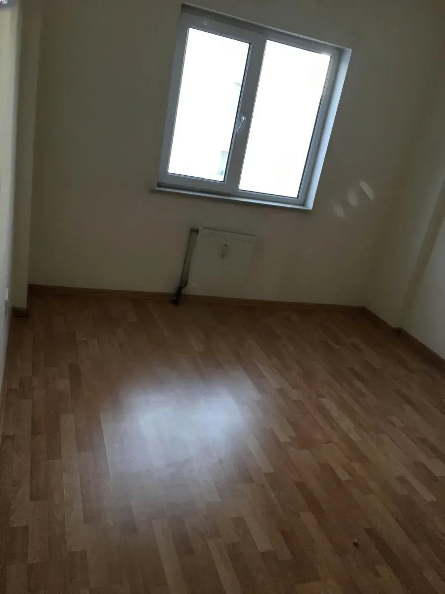 Palandöken Hüseyin Avni Ulaş'ta 3. Kat 90 m² 2+1 Kiralık Daire
