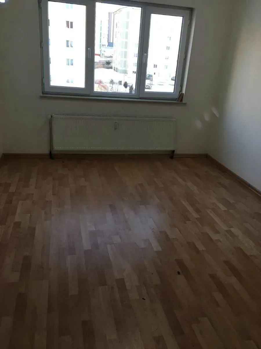 Palandöken Hüseyin Avni Ulaş'ta 3. Kat 90 m² 2+1 Kiralık Daire