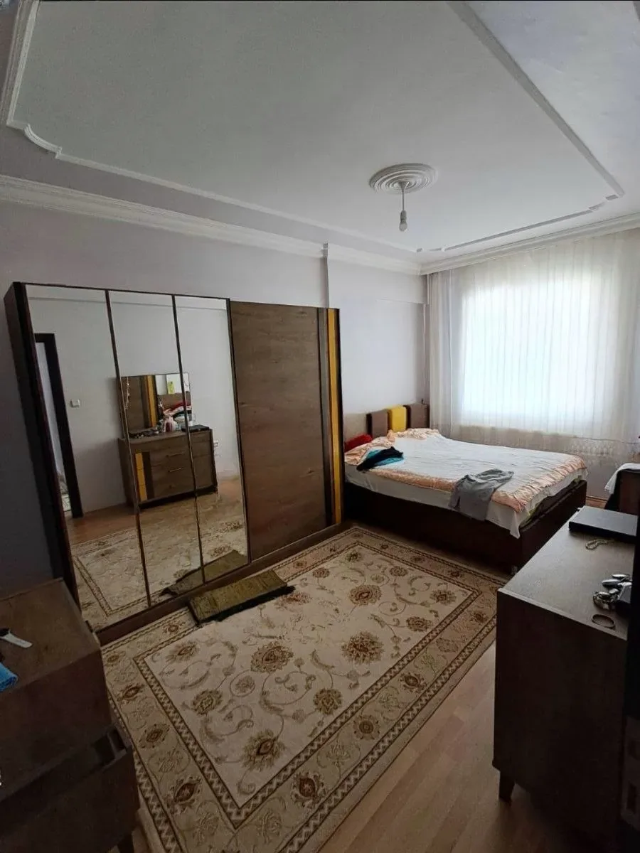 Palandöken Adnan Menderes'te 5. Kat 140 m² 3+1 Kiralık Daire - Fotoğraf 13